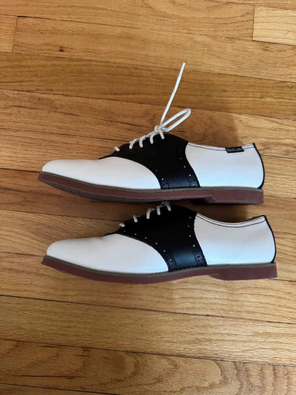 Eastland Women's Black & White Sadie Oxfords - Saddle Shoes Golf US 10 EUR 42 - Picture 5 of 8